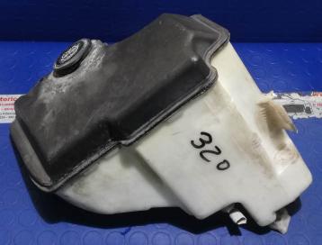 VASCHETTA ACQUA VETRI BMW SERIE 3 320 E46 2000 61667007970<br /><br /><br />