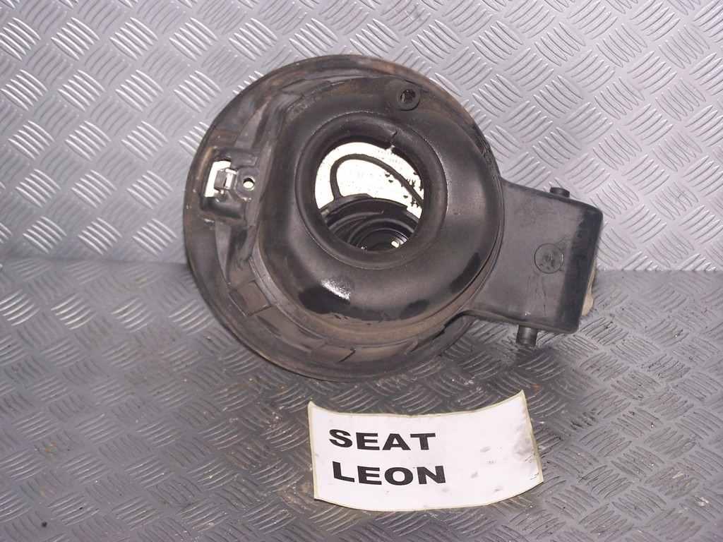 Seat leon dal 1999 al 2005 sportellino carburante