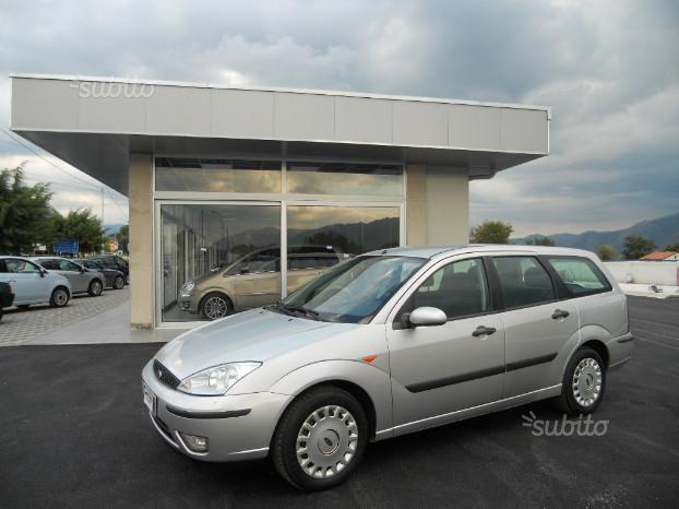 1222163 TURBINA CON COLLETTORE SCARICO FORD FOCUS 2001 <br /><br />