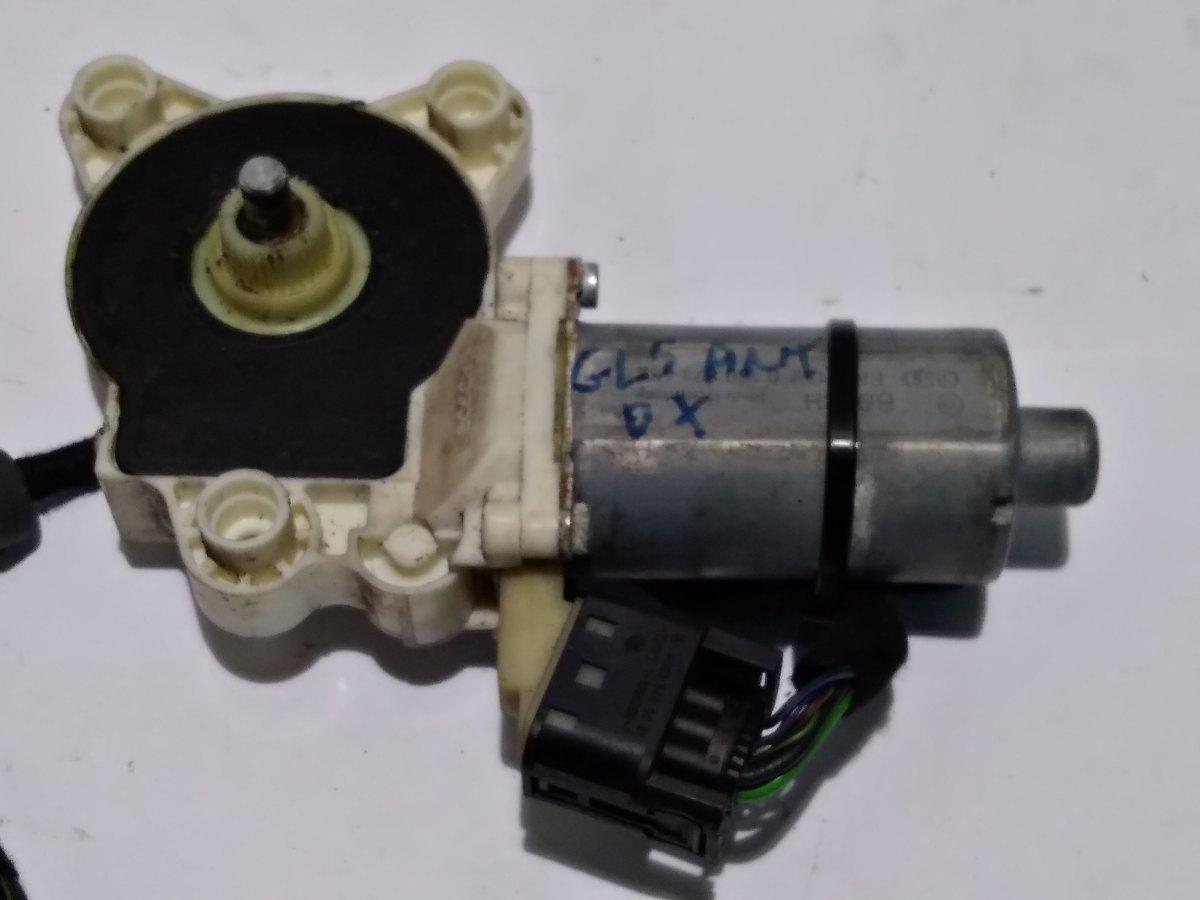 0130821432 motorino alzavetro ant dx mercedes classe r