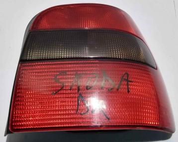 FANALE POST DX SKODA FELICIA  6U0945096A<br /><br /><br />