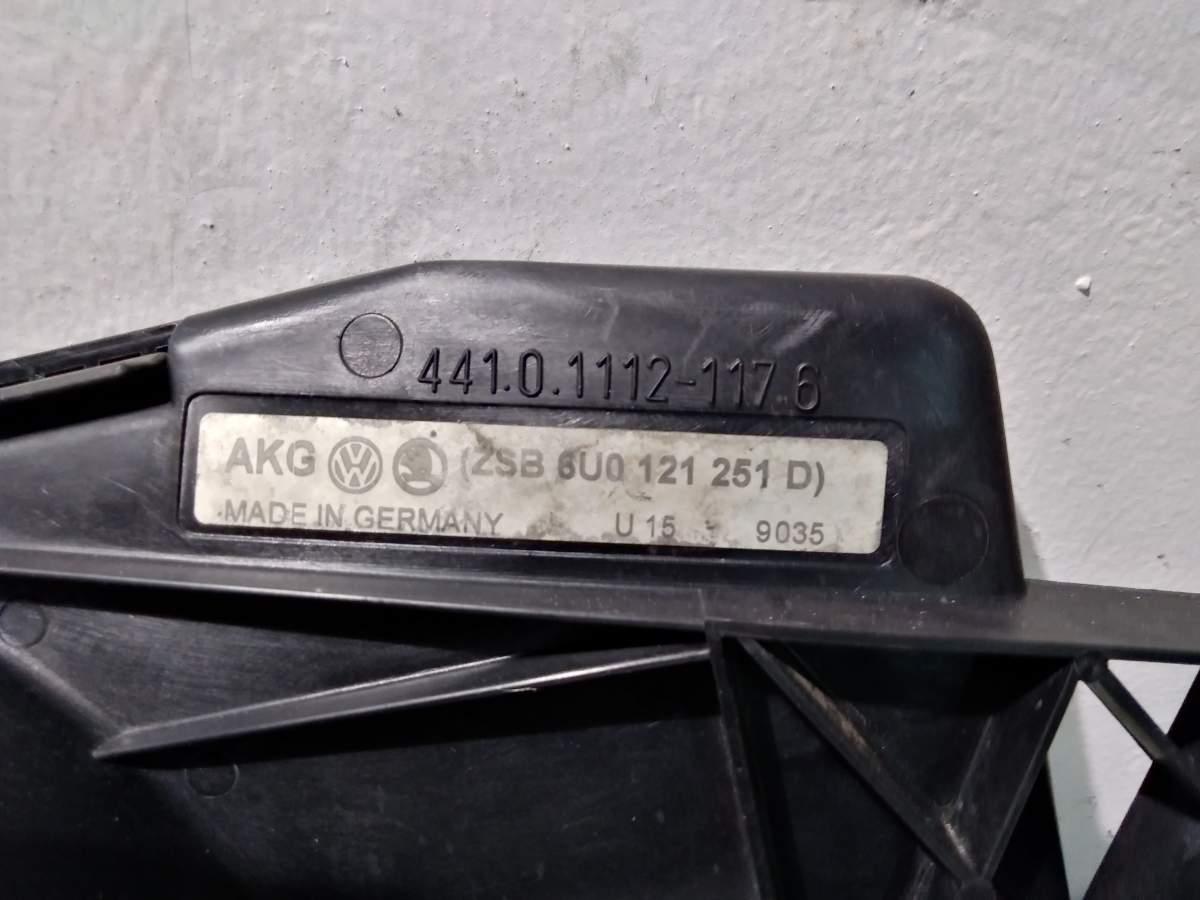 VENTOLA RADIATORE SKODA FELICIA  8U0121251D<br /><br /><br />