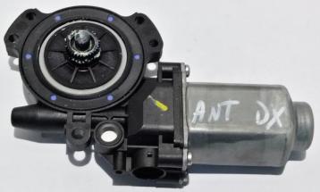 MOTORINO ALZAVETRO ANT DX HYUNDAI SANTA FE 400906-<br /><br /><br />