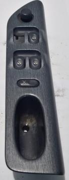 PULSANTIERA ANT SX RENAULT LAGUNA 2000 7701707064<br /><br /><br />