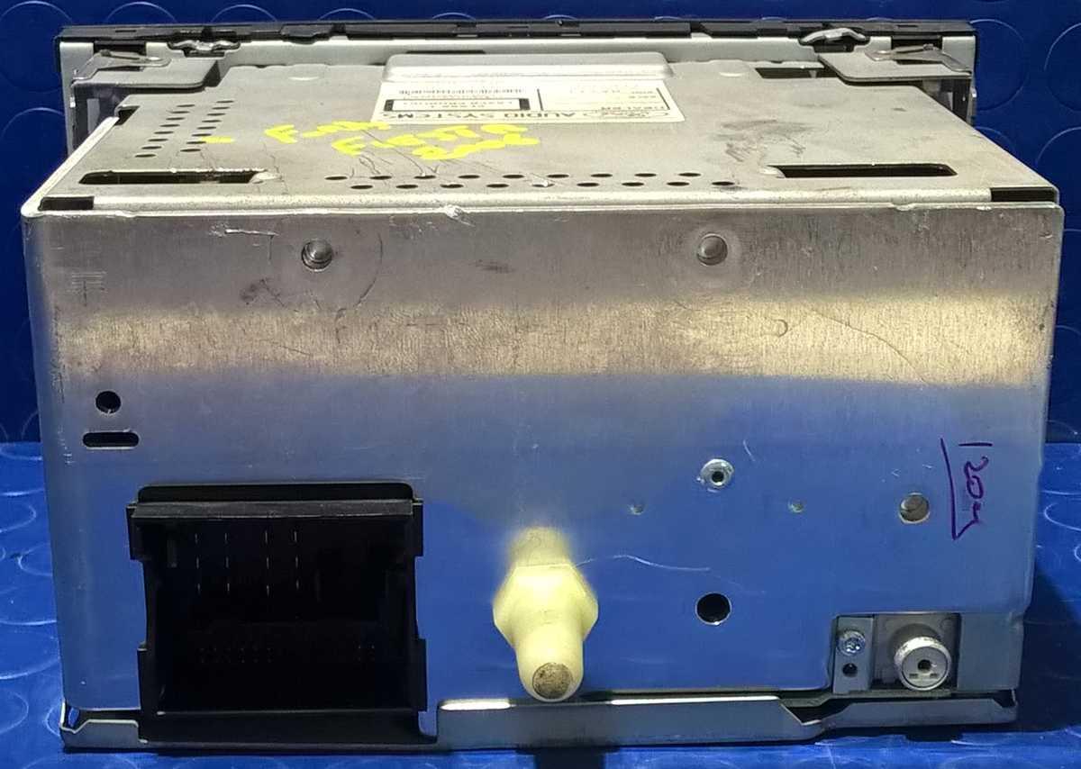 AUTORADIO DA SCODIFICARE FORD FIESTA 1.4 HDI 2006 6S6118C815AG<br /><br /><br />