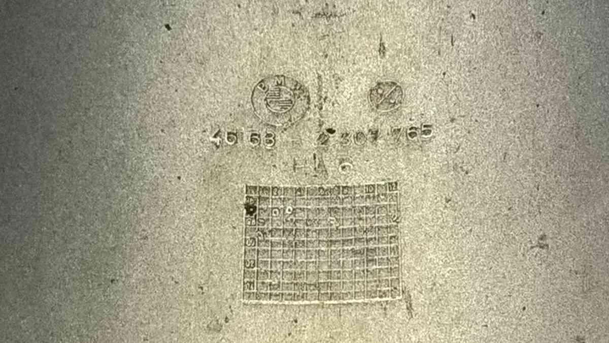 PARAFANGO ANTERIORE BMW K1200 RS 2003 46632307765<br /><br /><br />