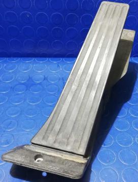 Pedale acceleratore bmw serie 1 120d 2007 74766500