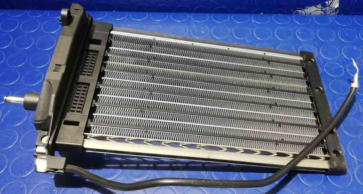SCAMBIATORE DI CALORE BMW SERIE 1 120D 2007 985324L03<br /><br /><br />