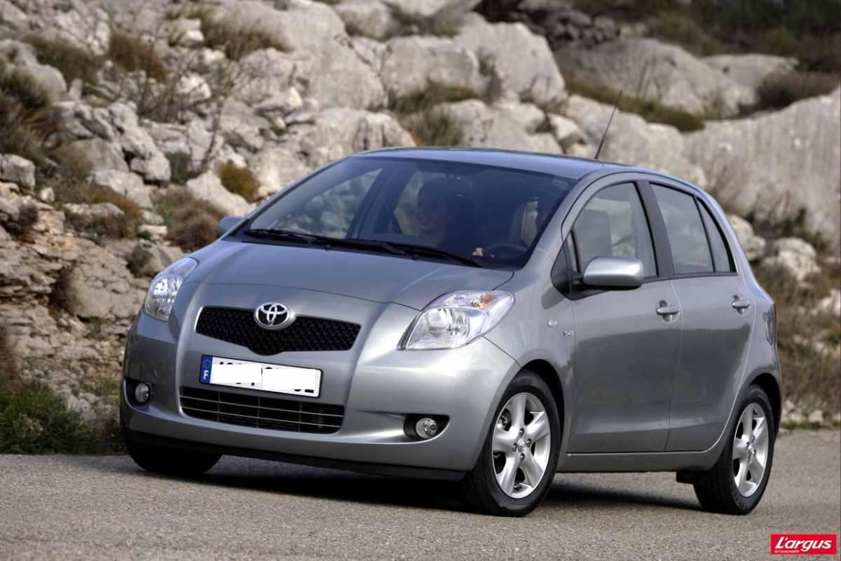 MANIGLIA ANT DX TOYOTA YARIS 2007 692100D060B0<br /><br /><br />