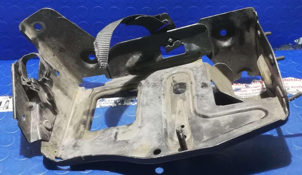 PORTABATTERIA ALFAROMEO GT 1.9 JTD ALFAGT001<br /><br /><br />