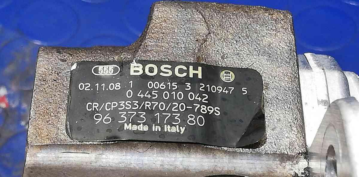 POMPA INIEZIONE PEUGEOT 206 1.4 HDI 0445010042<br /><br /><br />