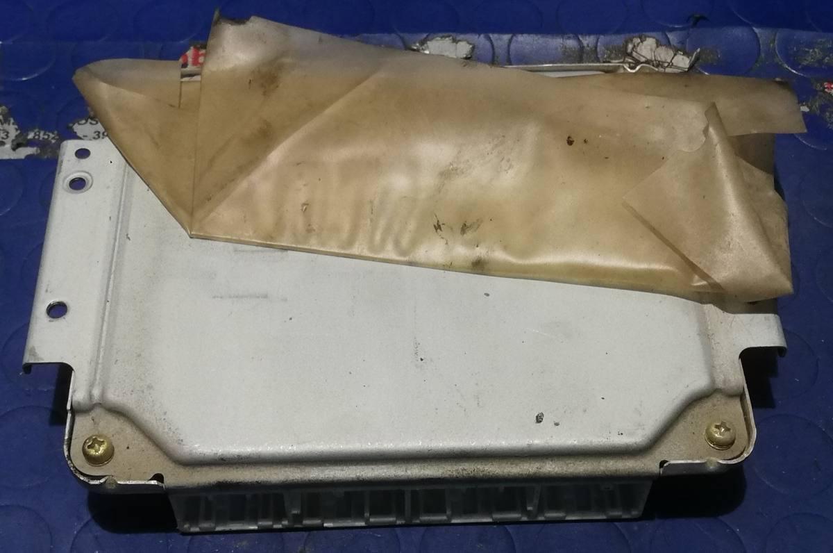 CENTRALINA MOTORE TOYOTA YARIS 1 SERIE 8966152833<br /><br /><br />