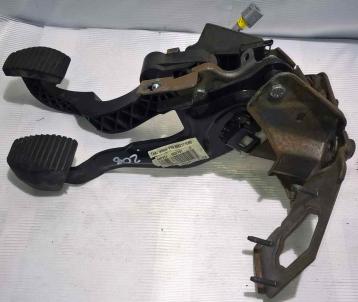 Pedaliera peugeot 208 9682171580