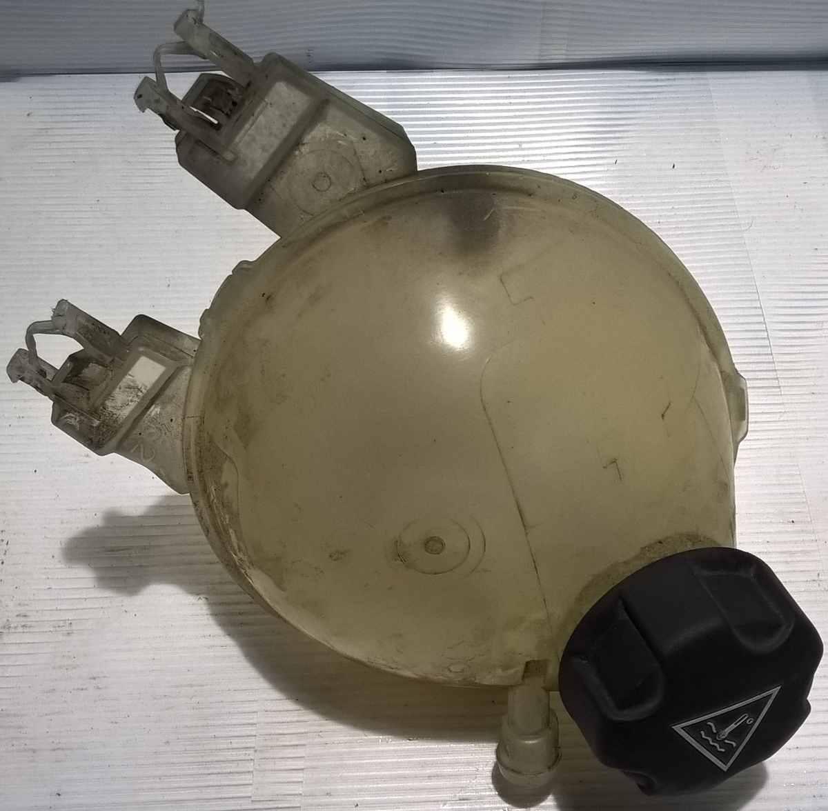 vaschetta acqua radiatore peugeot 208 9800777280<br />