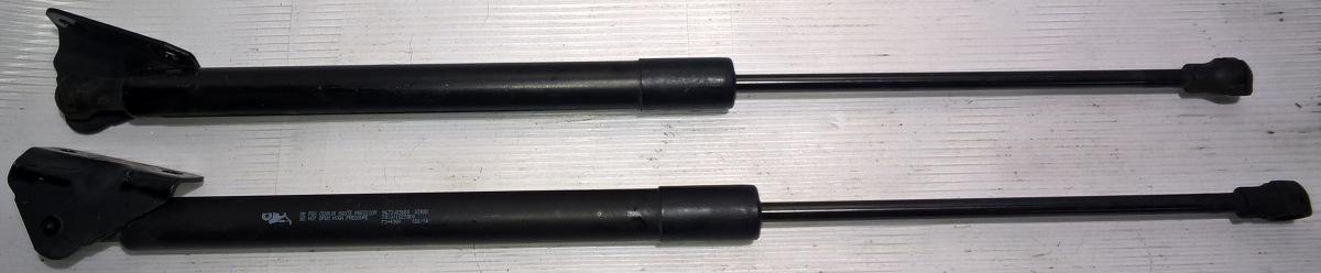 Pistoncini portellone post peugeot 208 9673083680