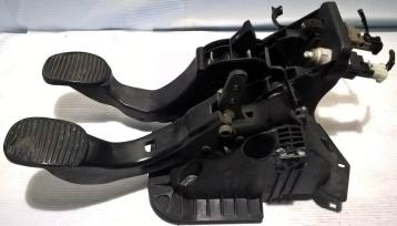 Pedaliera freno frizione fiat idea 71736001 71732395
