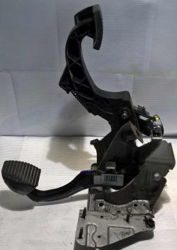 Pedaliera freno frizione peugeot 308 1600 hdi 4500q6