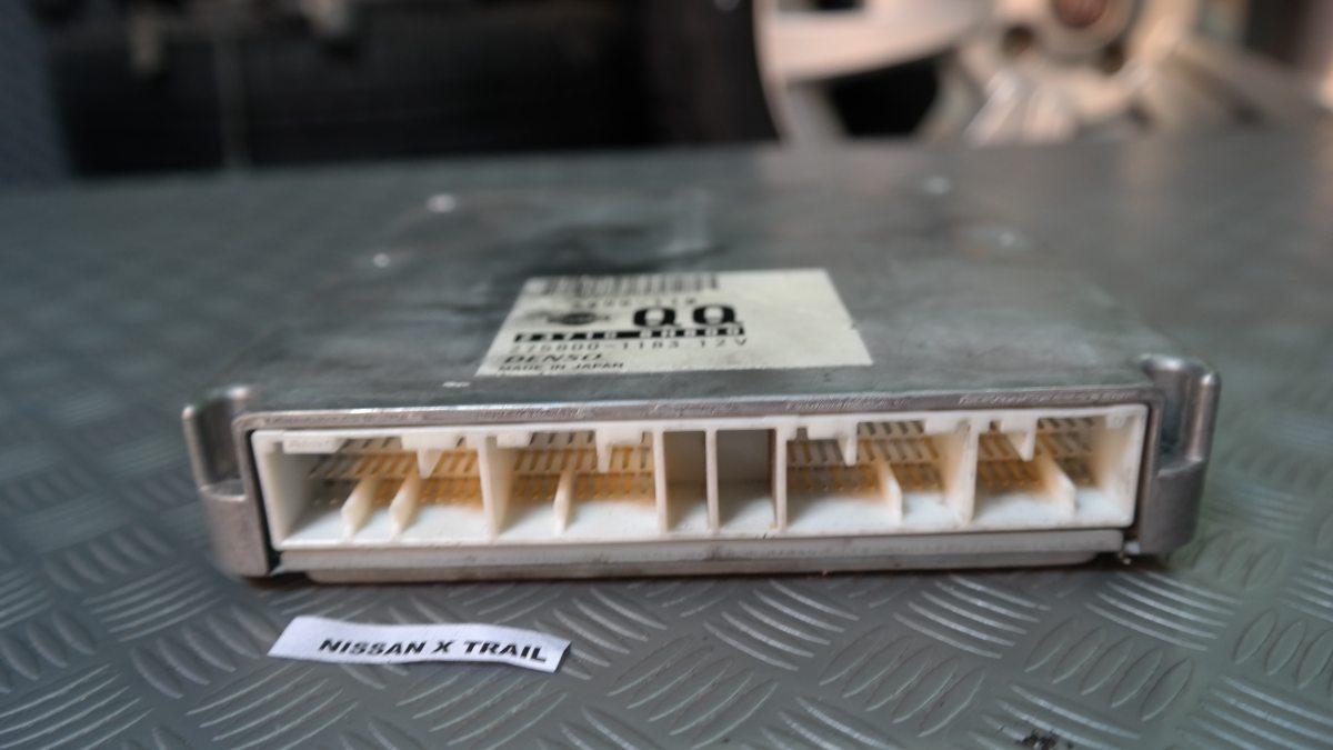 Nissan x-trail 237108h800 centralina motore denso