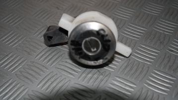 Renault clio cilindretto portiera anteriore sx