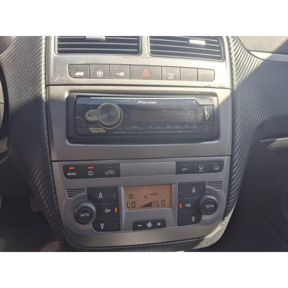Fiat grande punto turbo jet 1400 bz 120cv auto introvabile in queste condizioni