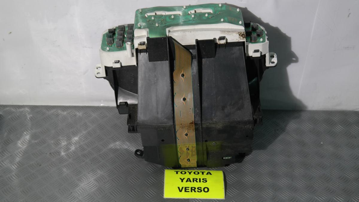 Toyota yaris verso contakm digitale