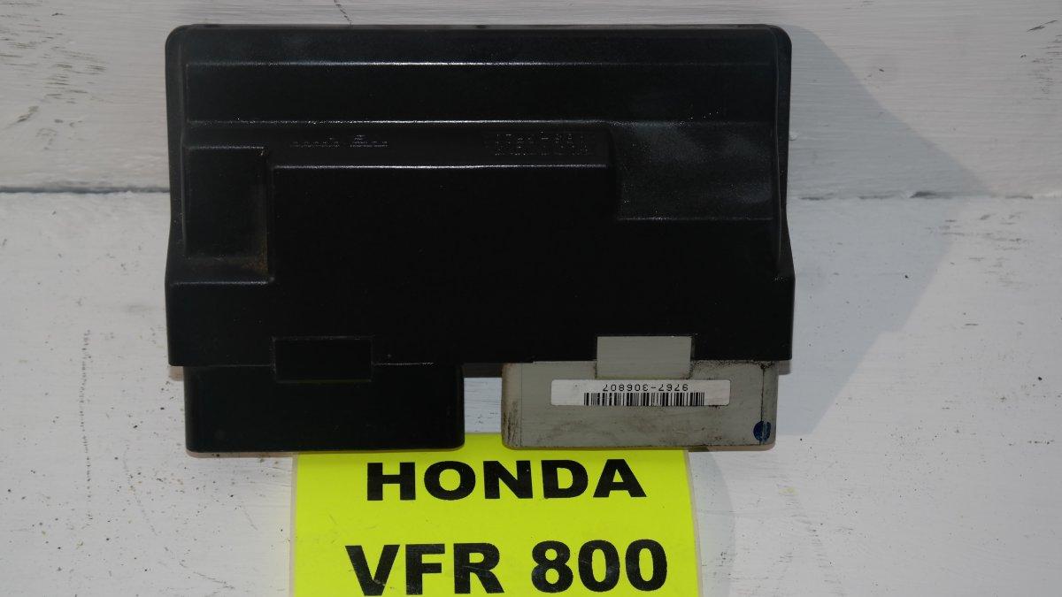 Honda vfr 800 centralina cod: 387770-mcw-d03  9767-306807