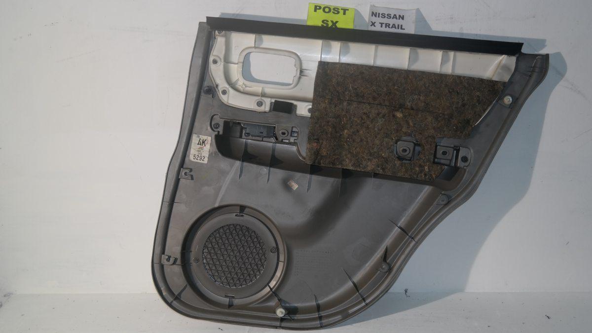Nissan x-trail dal 2001 al 2006 pannello portiera post sx
