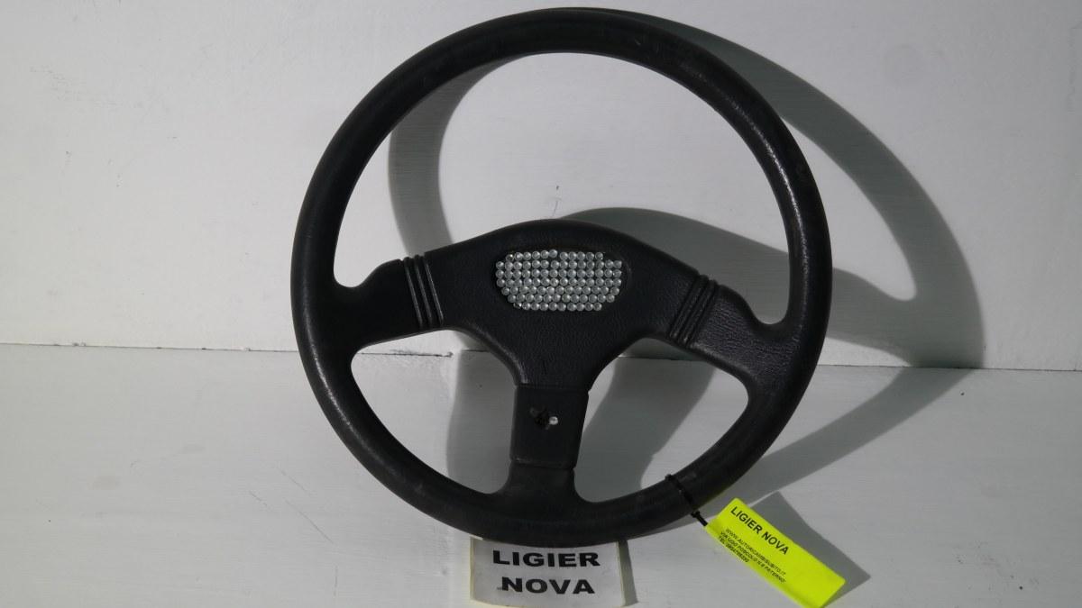 Ligier nova 50 dal 1999 al 2004 volante leggermente usurato
