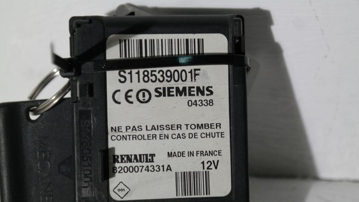 Renault megane s118539001f scheda e portascheda